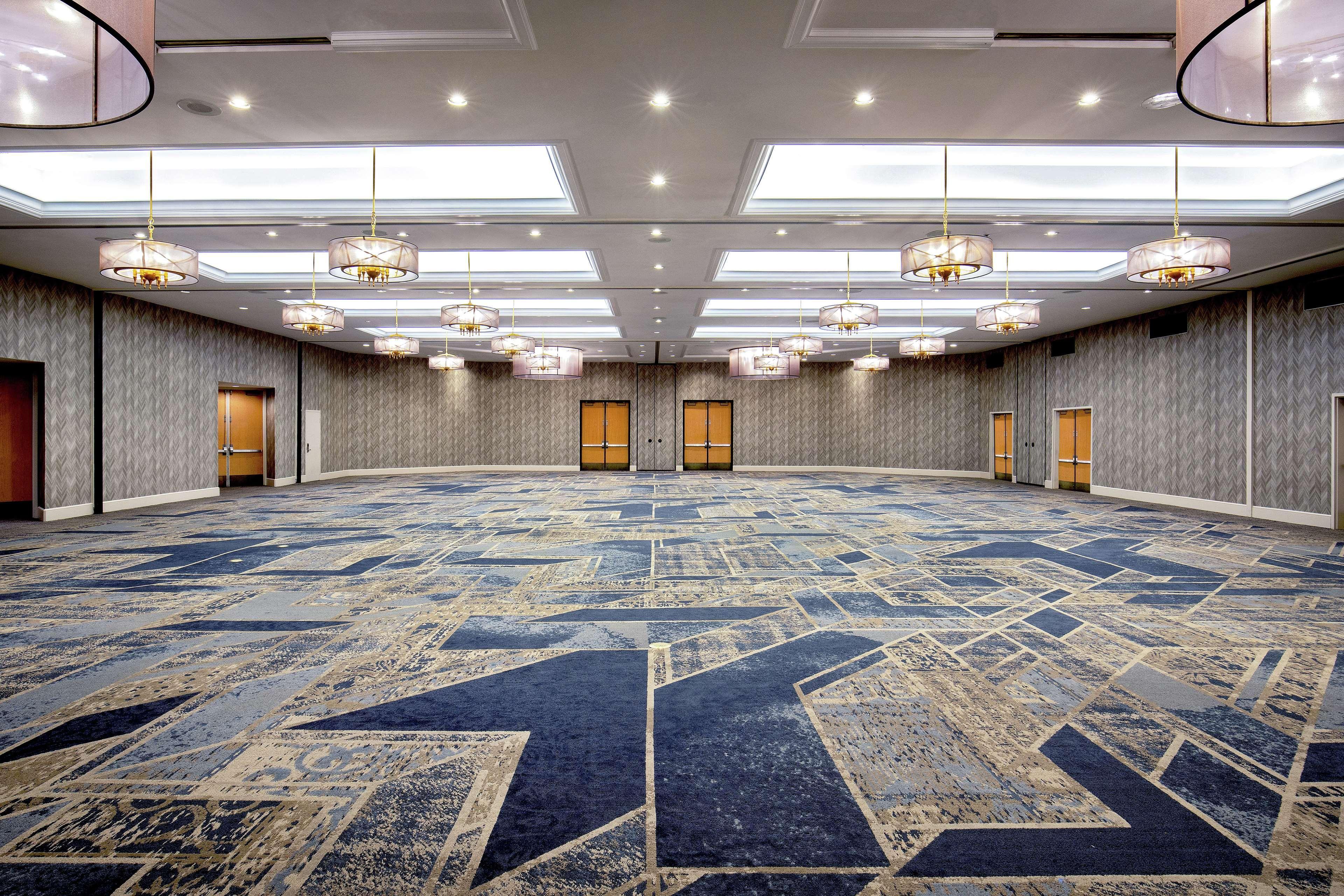 Doubletree By Hilton Hotel Nashville Downtown Екстериор снимка