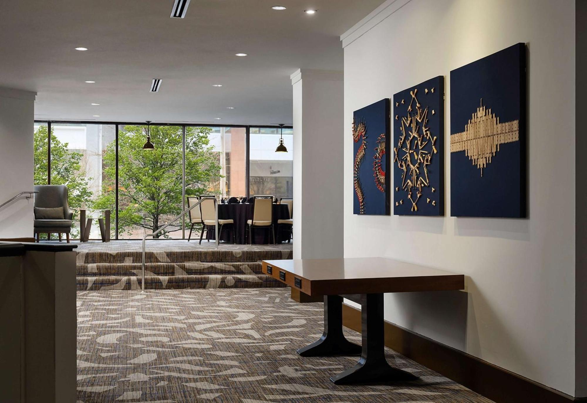 Doubletree By Hilton Hotel Nashville Downtown Екстериор снимка