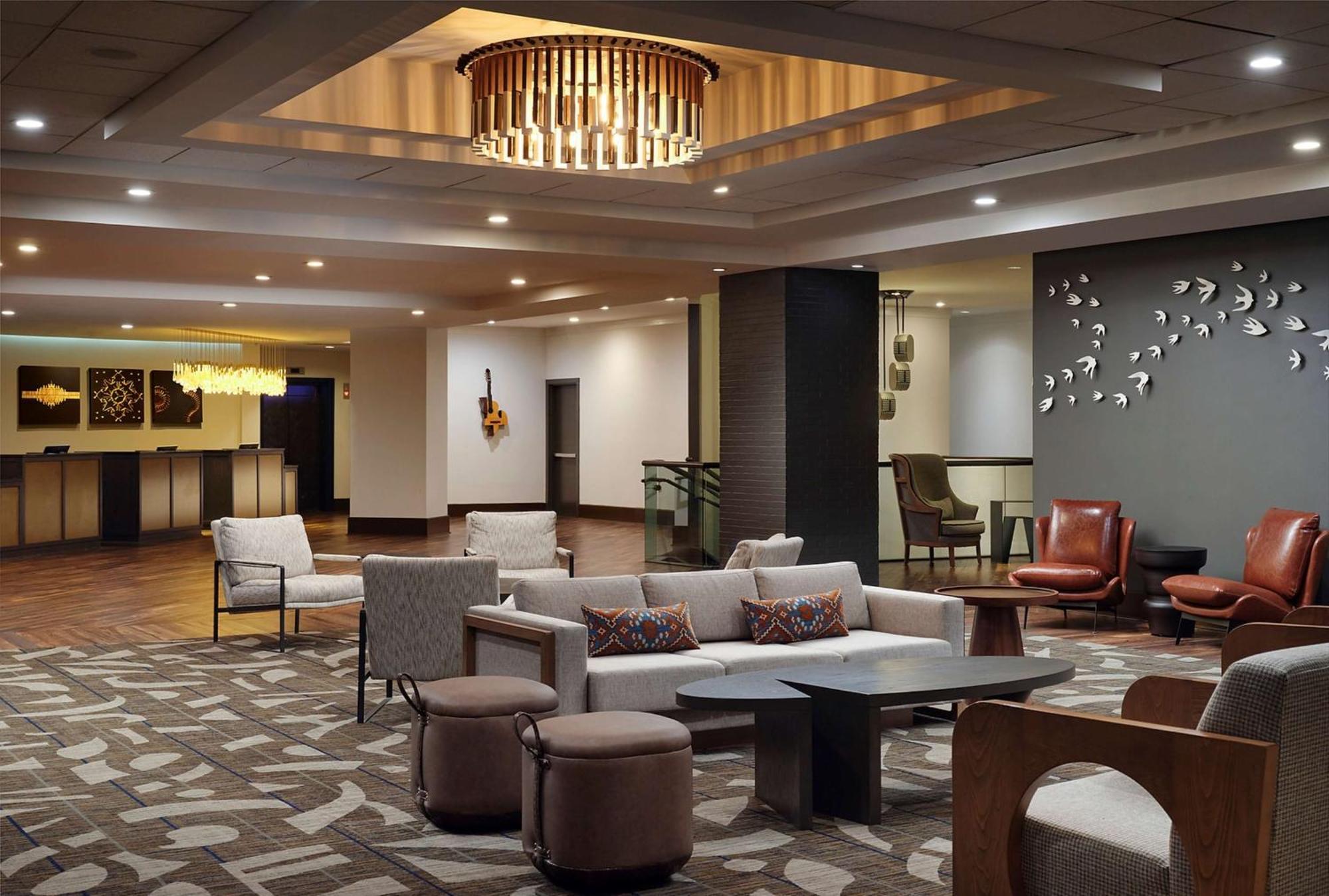 Doubletree By Hilton Hotel Nashville Downtown Екстериор снимка