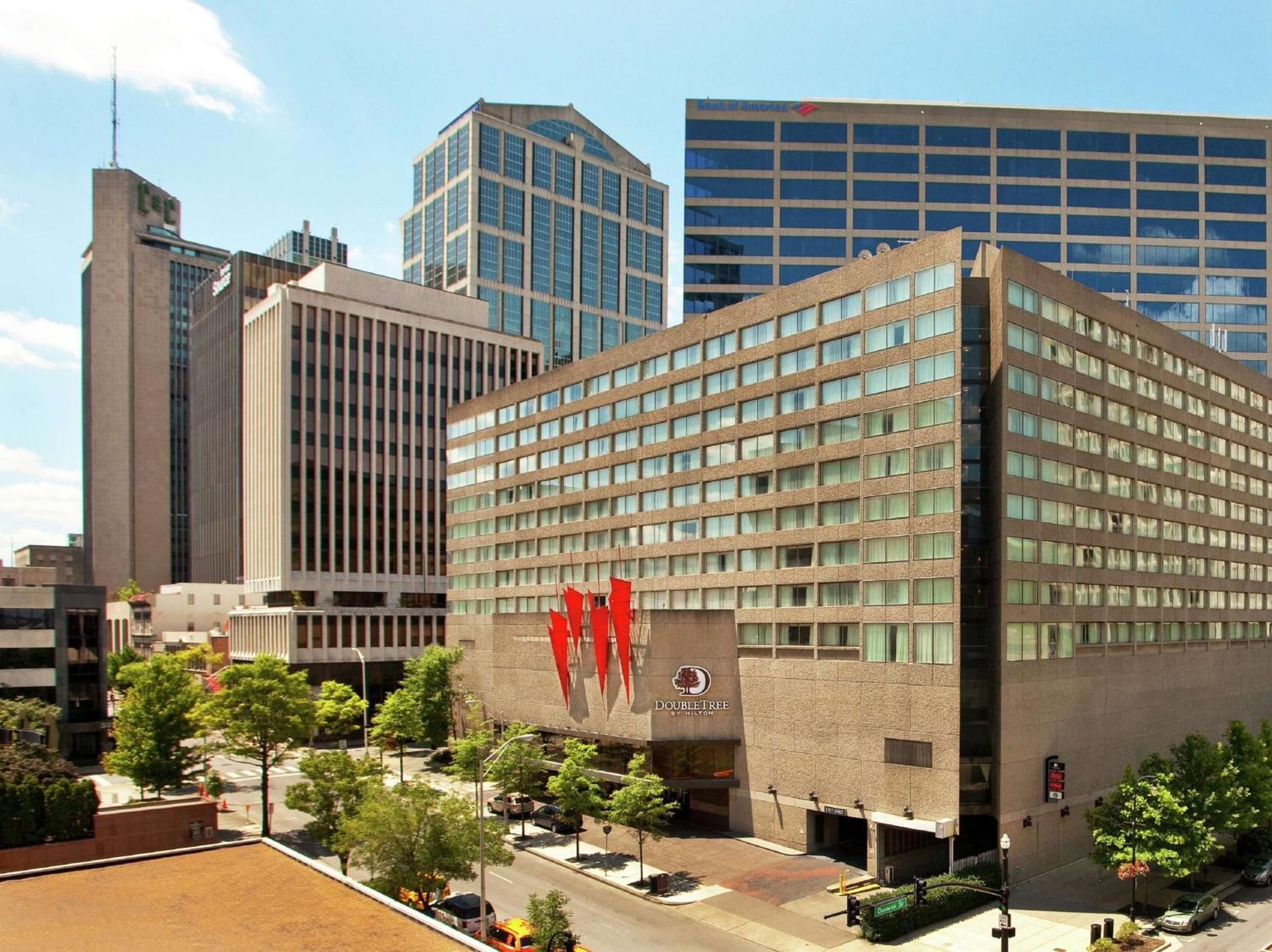 Doubletree By Hilton Hotel Nashville Downtown Екстериор снимка